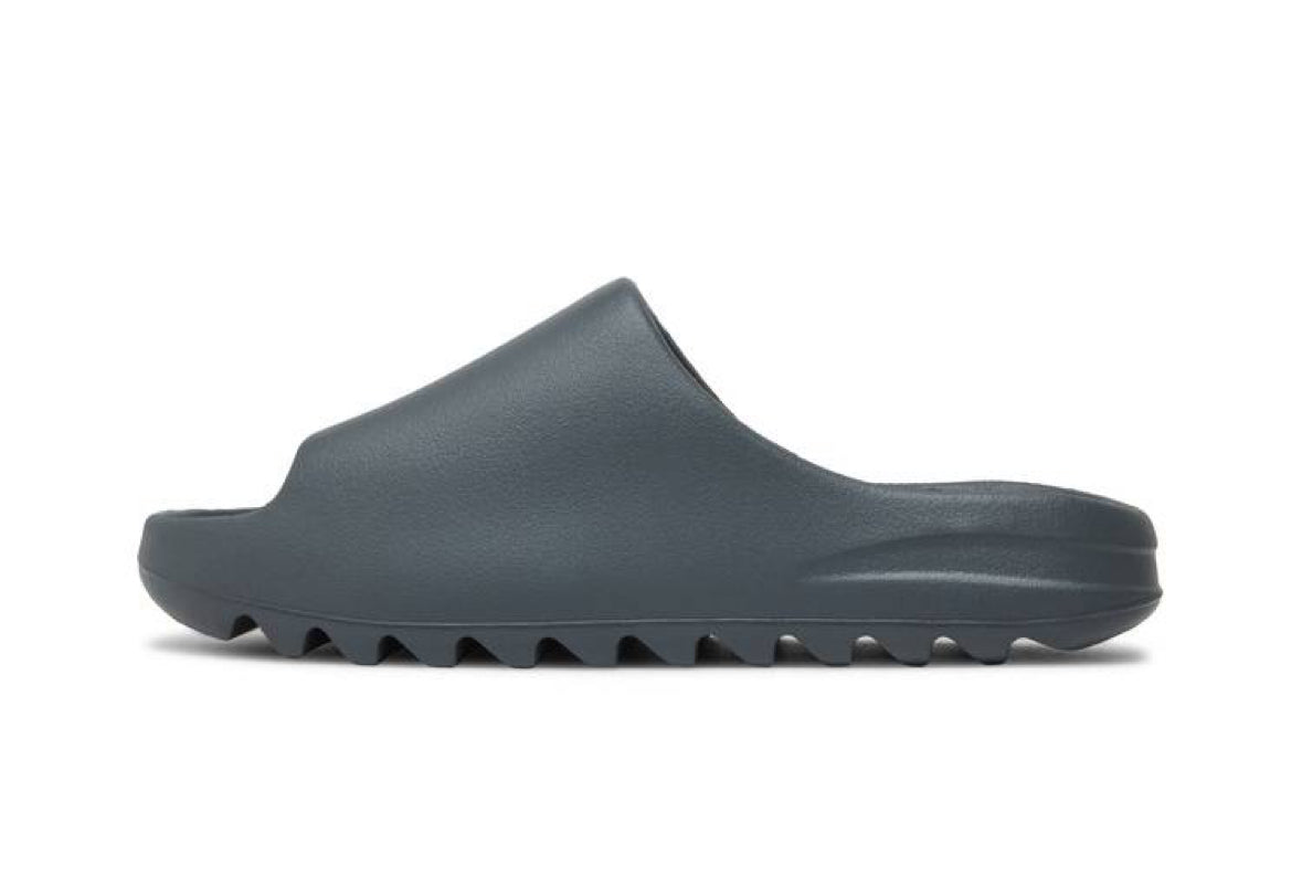 adidas Yeezy Slide
Slate Grey (2022/2022)