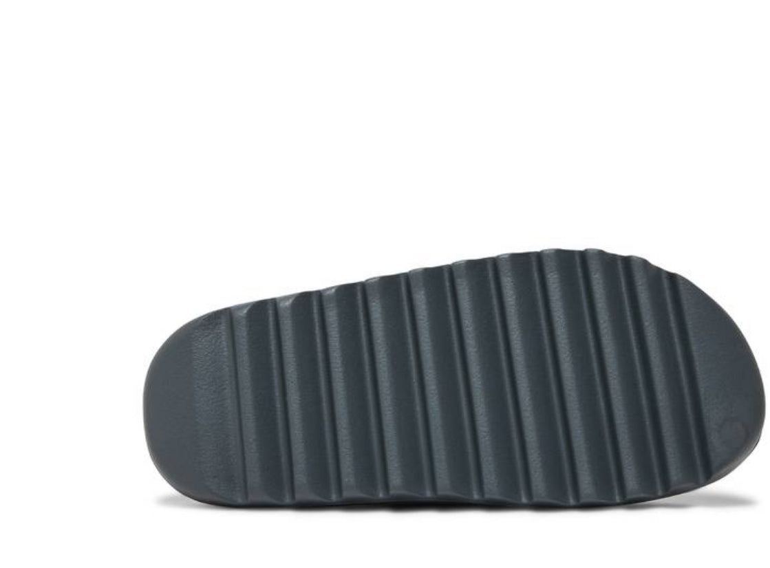 adidas Yeezy Slide
Slate Grey (2022/2022)