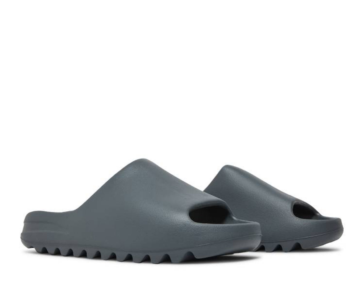 adidas Yeezy Slide
Slate Grey (2022/2022)